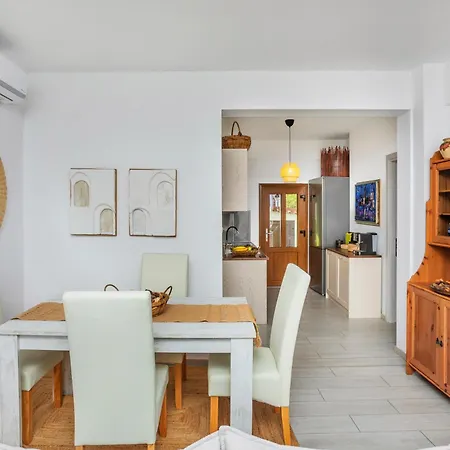 Air Maritime Sani Luxury Apartment *