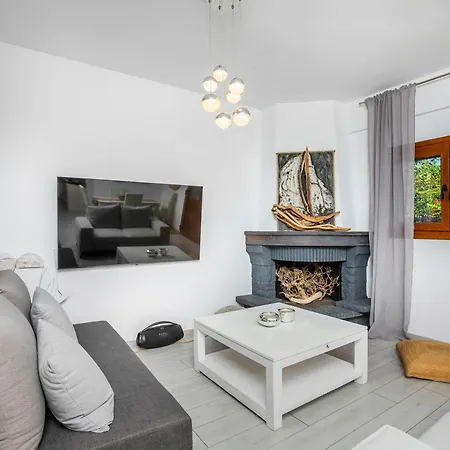 Air Maritime Sani Luxury Apartmán
